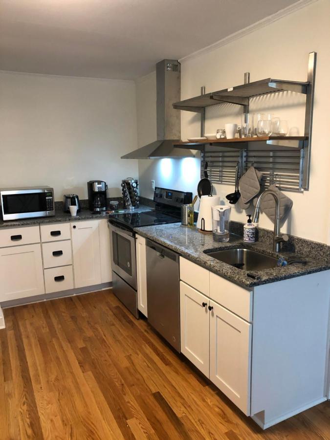 Renovated Space Close To Downtown - A Durham Exterior foto